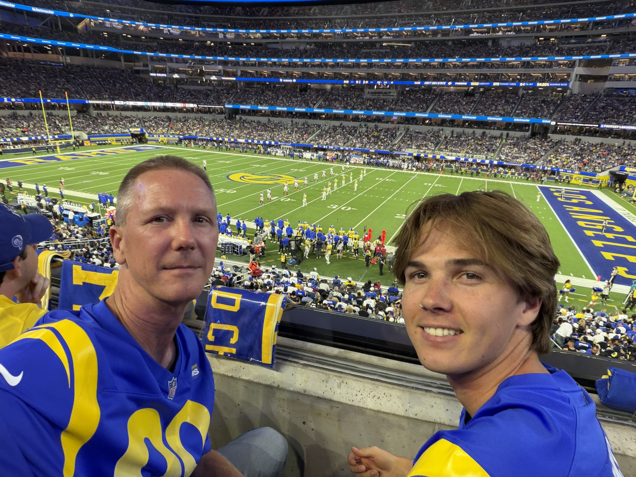 Rams Game v Giants